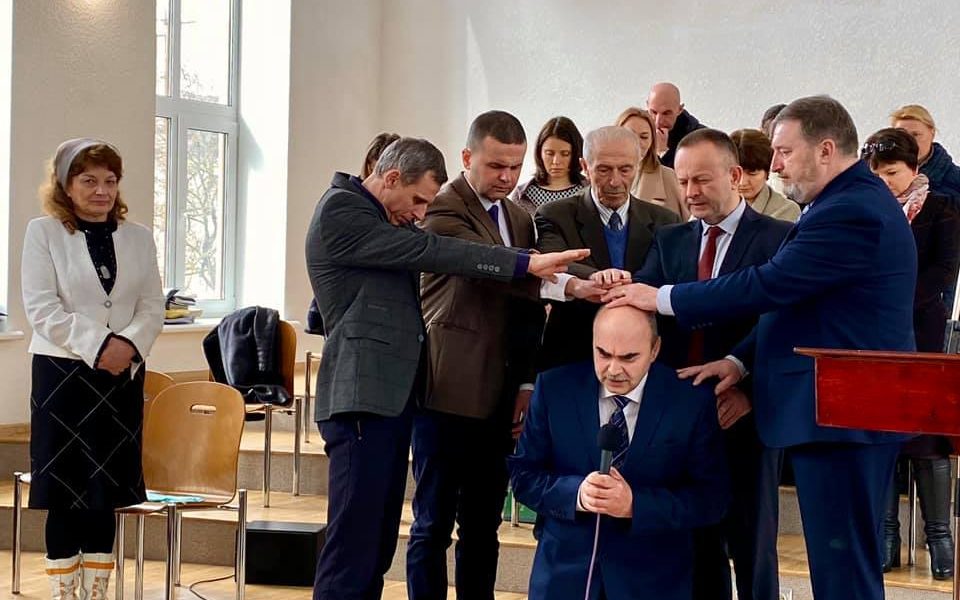рукопокладення